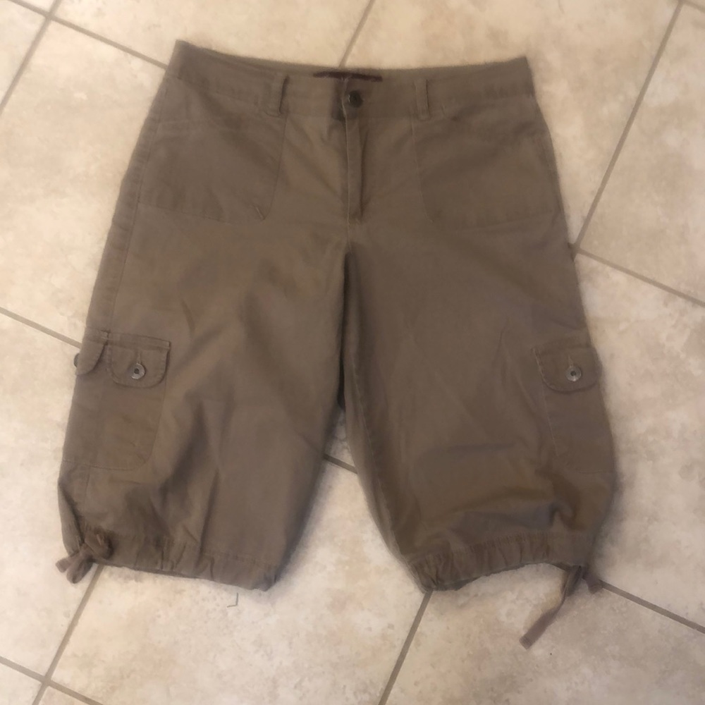 Cargo Capris